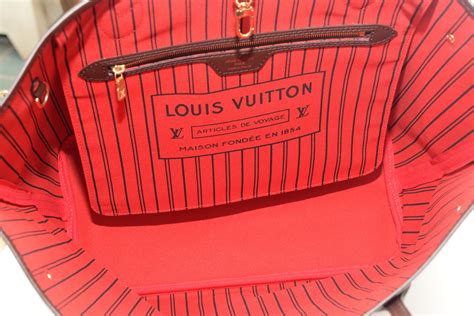 fl2220 louis vuitton|louis vuitton neverfull date code.